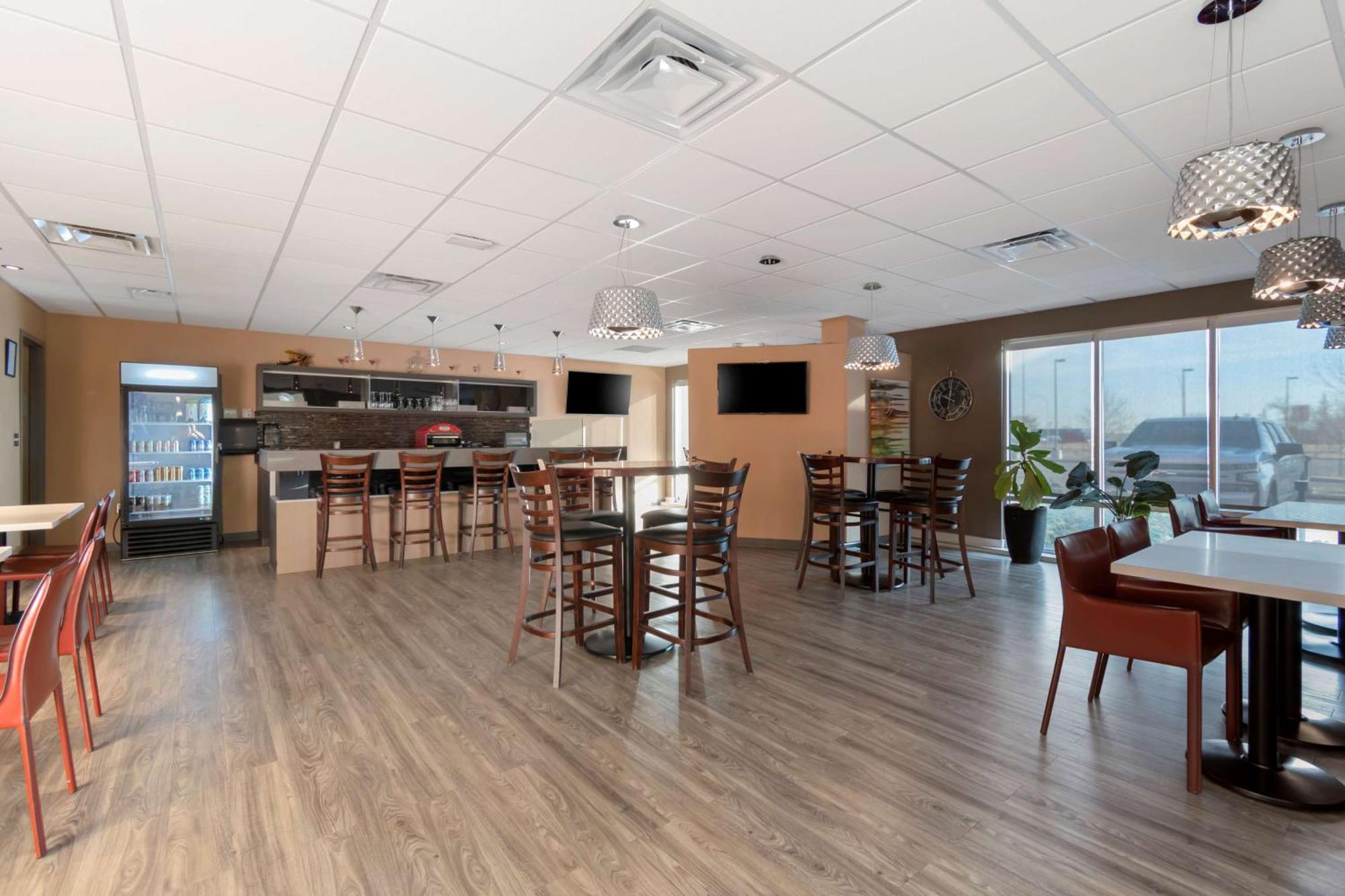 Best Western Plus Airport Inn & Suites Saskatoon Dış mekan fotoğraf