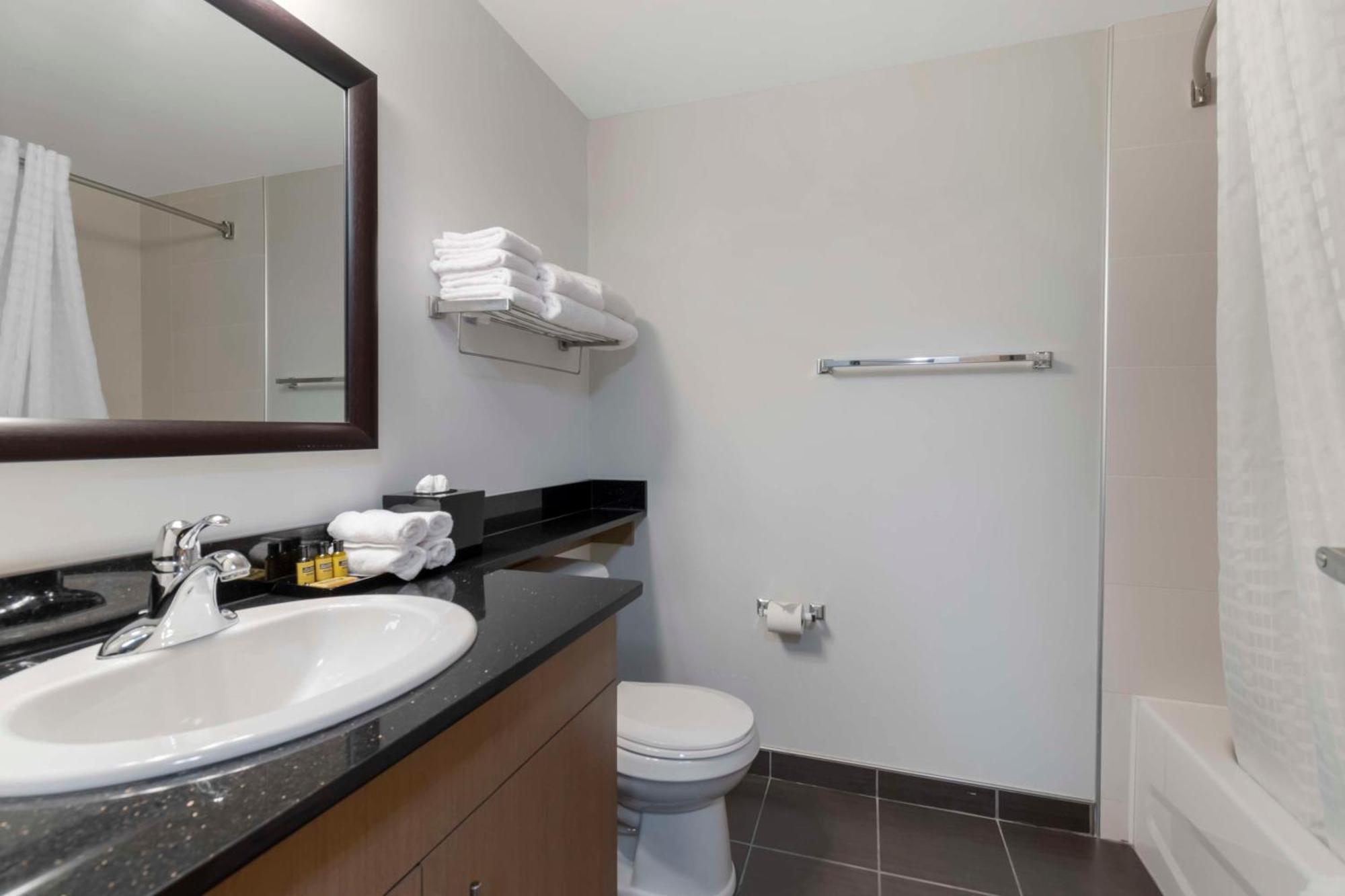 Best Western Plus Airport Inn & Suites Saskatoon Dış mekan fotoğraf