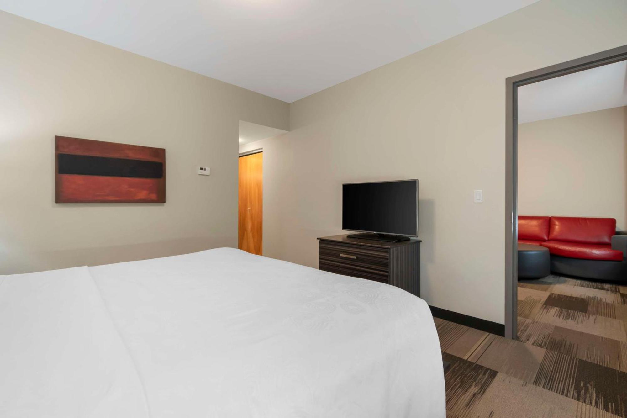 Best Western Plus Airport Inn & Suites Saskatoon Dış mekan fotoğraf