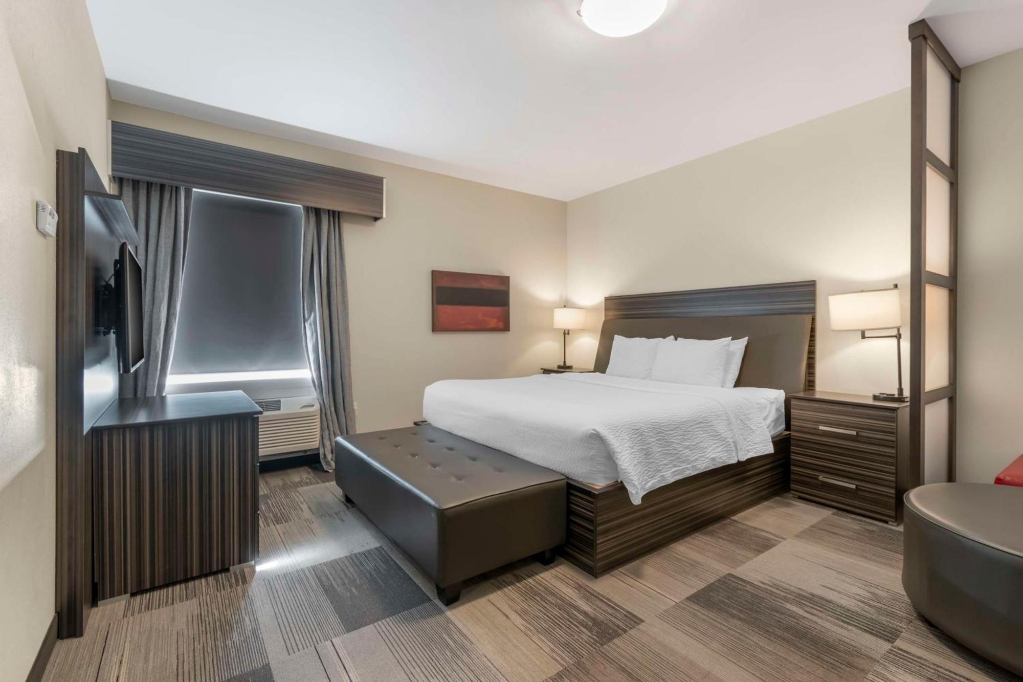 Best Western Plus Airport Inn & Suites Saskatoon Dış mekan fotoğraf