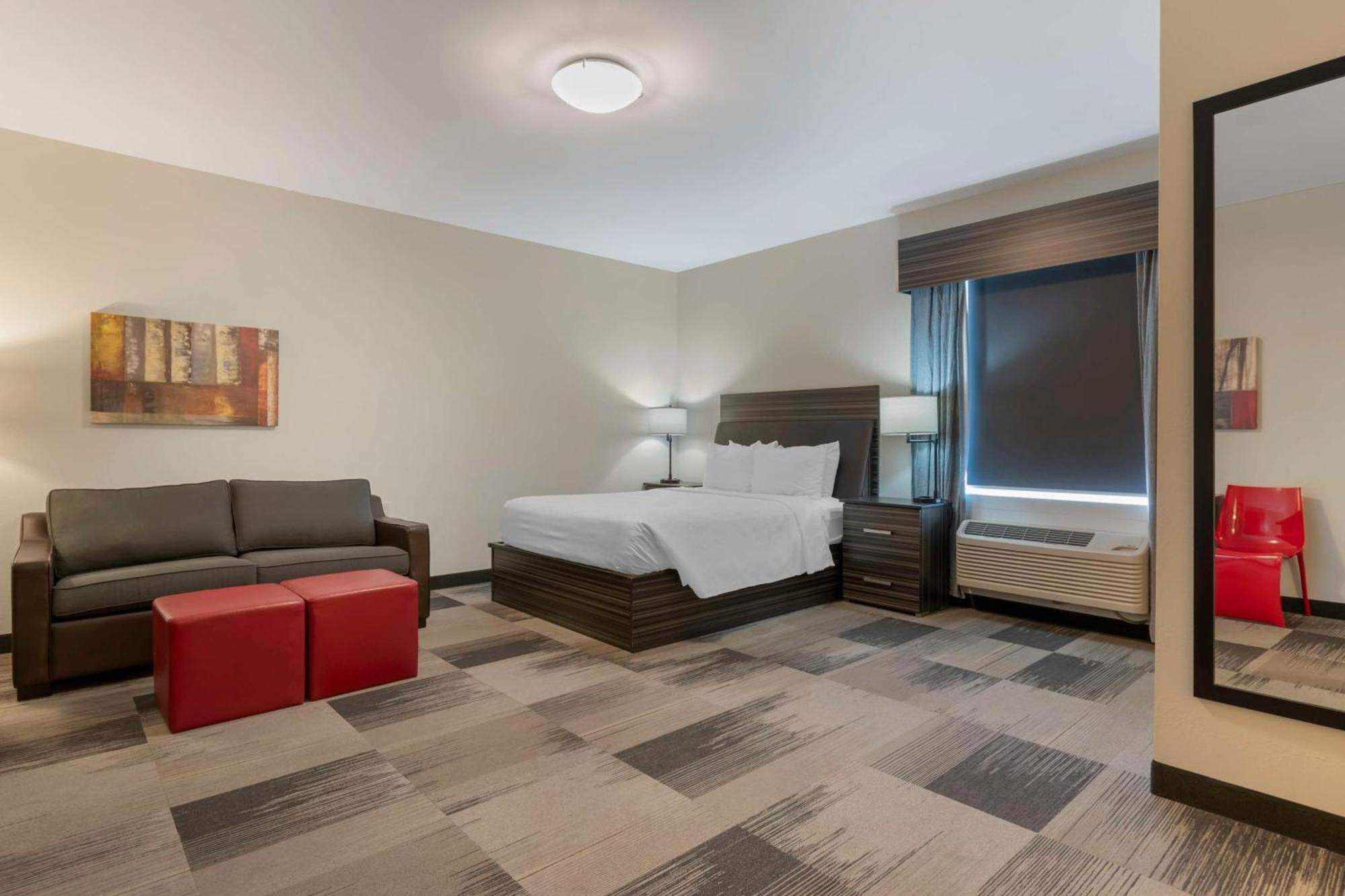 Best Western Plus Airport Inn & Suites Saskatoon Dış mekan fotoğraf
