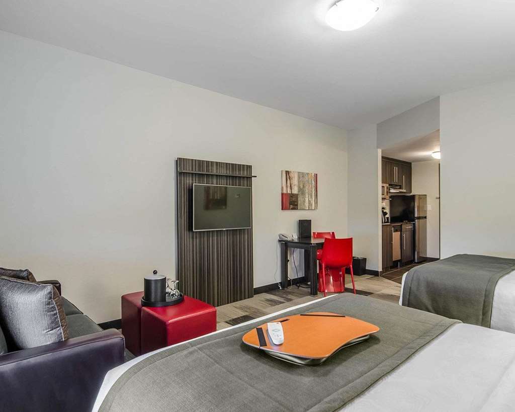 Best Western Plus Airport Inn & Suites Saskatoon Oda fotoğraf