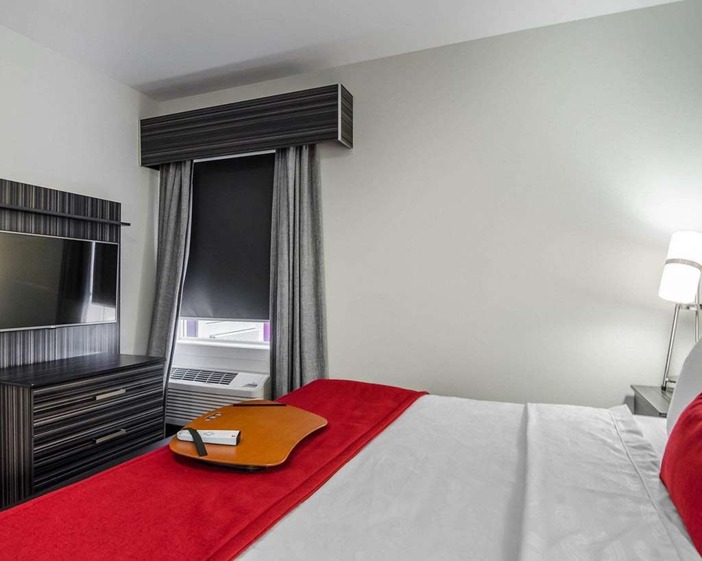 Best Western Plus Airport Inn & Suites Saskatoon Oda fotoğraf